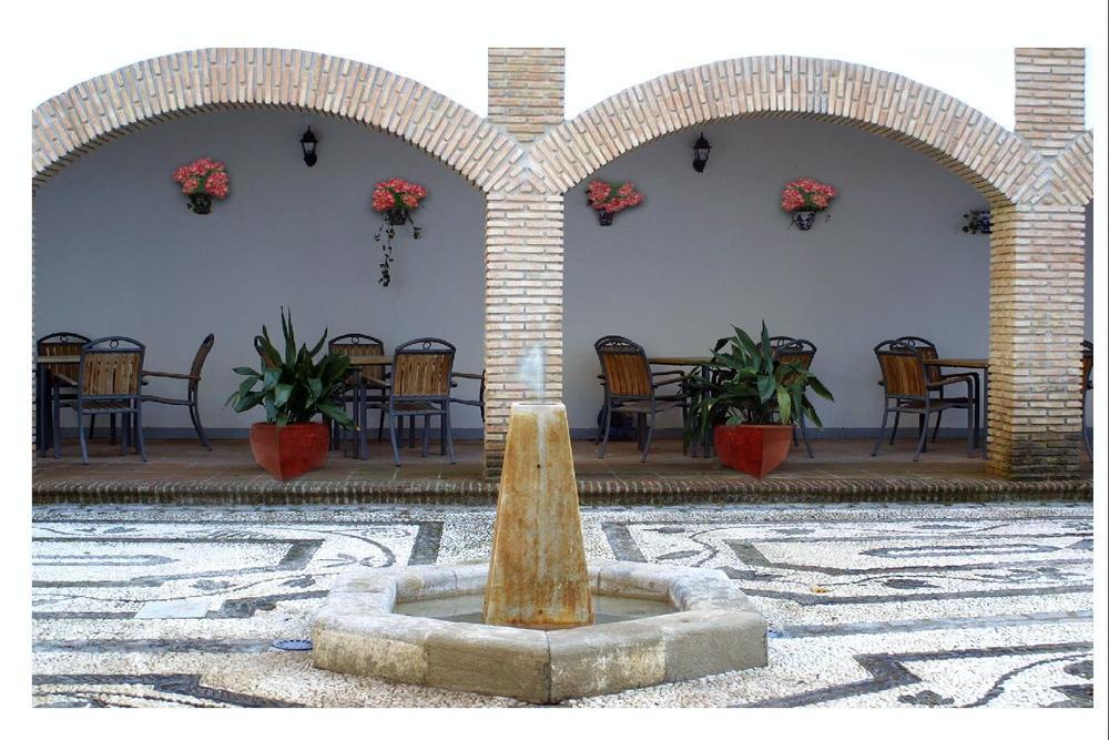 Hotel La Enrea Montefrío Servizi foto